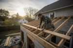 Faire une avancée de toit pour terrasse : guide complet